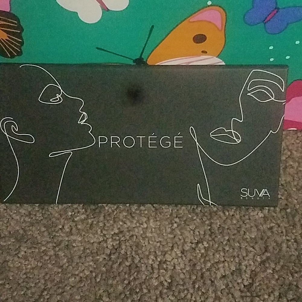 Eyeshadow palette